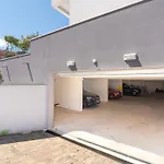 Rooftop 51 Apartment *