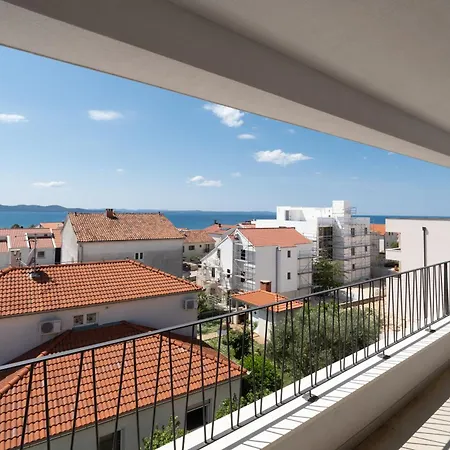 Apartament Rooftop 51 *
